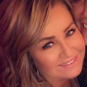 Meet your Posher, Yvette